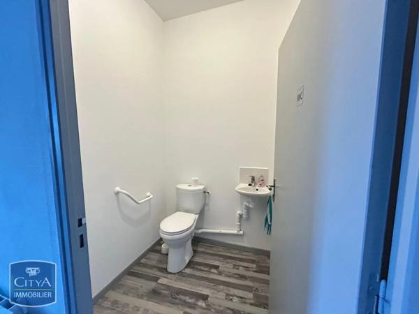 Local professionnel à louer 16m²