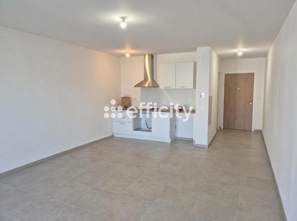Appartement
         3 pièces
        - 69 m² 215 000 € *