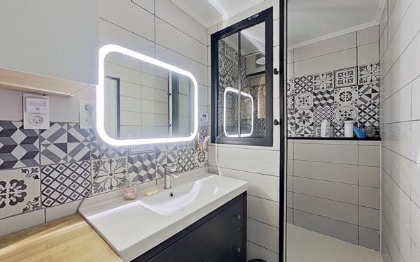 Appartement à vendre    3 pièces • 78,64 m2 Bègles