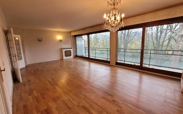 Appartement à vendre    2 pièces • 90,78 m2 La Varenne - Saint-Maur-des-Fossés