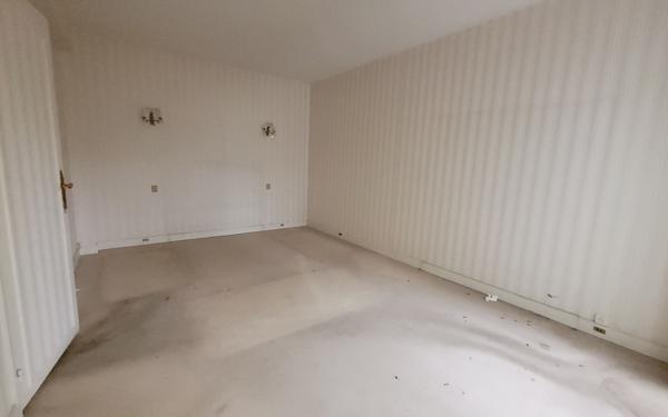 Appartement à vendre    2 pièces • 90,78 m2 La Varenne - Saint-Maur-des-Fossés