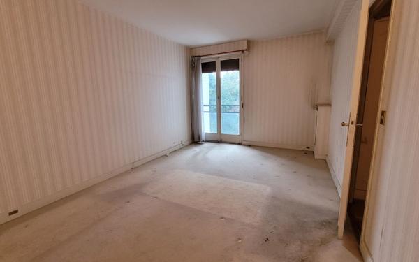 Appartement à vendre    2 pièces • 90,78 m2 La Varenne - Saint-Maur-des-Fossés