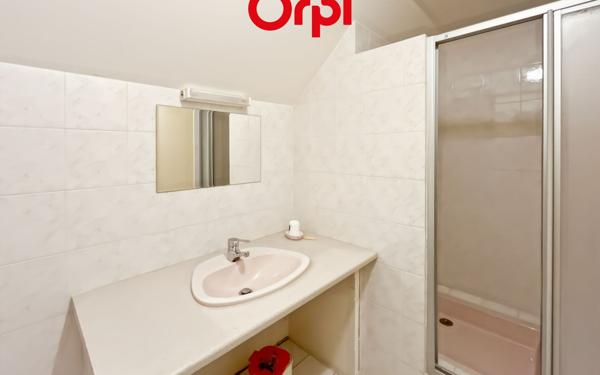 Maison à vendre    9 pièces •  Ancinnes