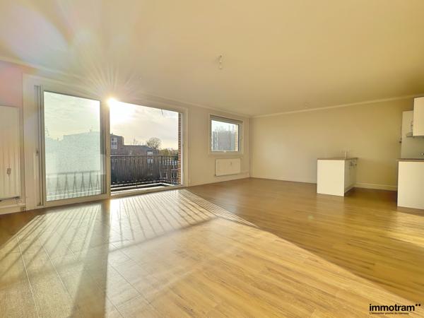 Vente Appartement 86m 2 - 2 chambre(s) - Marcq en Baroeul, Croisé Laroche • Réf. VA26733