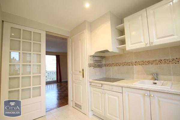 Appartement à louer 3 pièces 75.51m²