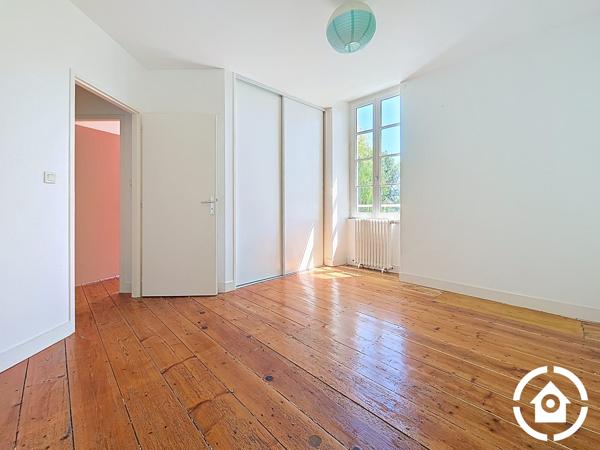 Belle maison de caractère au coeur de Gensac La Pallue