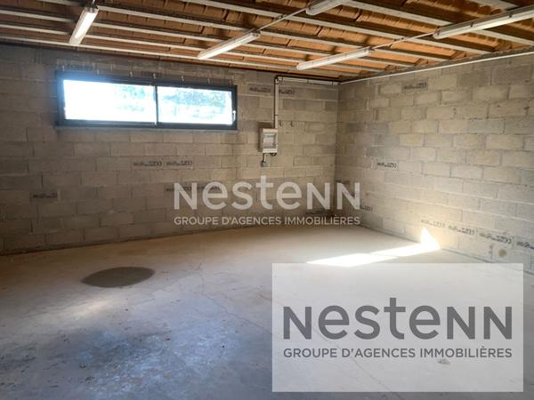 Local d'activité 820 m² + bureaux 3 portes de 4,50 m . terrain 10 000 m². Ecoparc de Sologne (41)