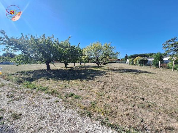 TERRAIN SUR SALIGNAC CHARENTE Venez découvrir ce ...