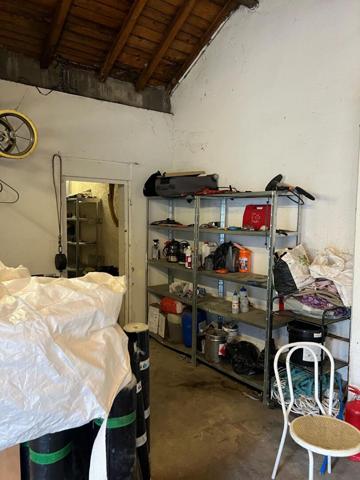 Location local commercial Vaulx-en-Velin - 80 m² - 900 €/mois