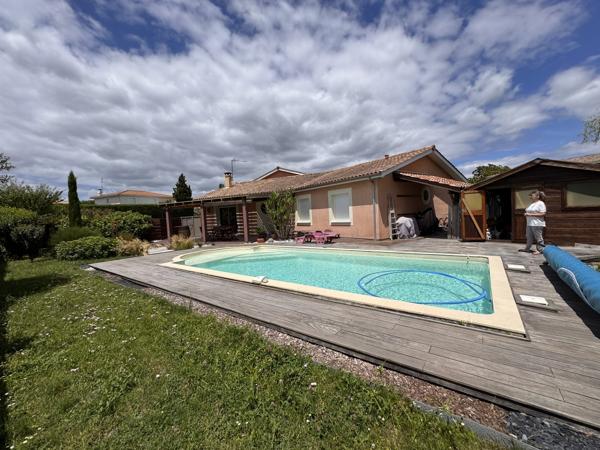 GRADIGNAN – MAISON FAMILIALE AVEC PISCINE ET LOGEMENT INDÉPENDANT – ENVIRON 170 M² HABITABLES