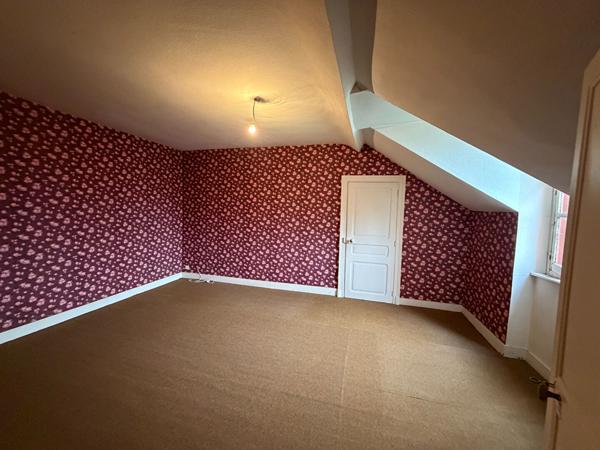 Maison 10 pièces 103.6 m2