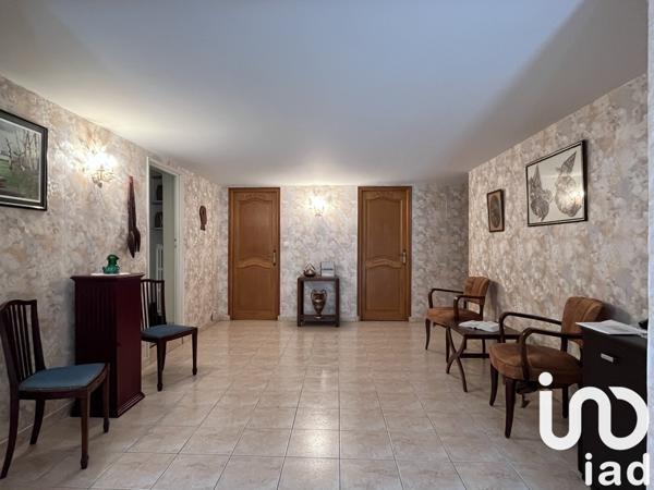 Maison 7 pièces de 310 m² à Boissy-le-Châtel (77169)