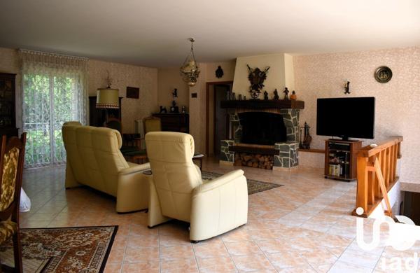 Maison 7 pièces de 310 m² à Boissy-le-Châtel (77169)