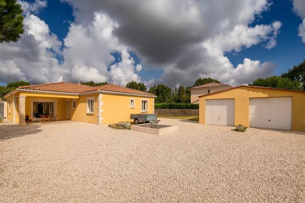 Vente Maison 4 pièces 142 m2 à Roquefort