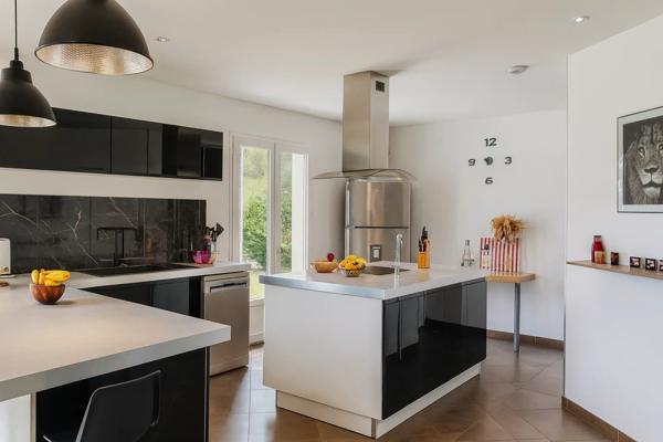 Vente Maison 4 pièces 142 m2 à Roquefort