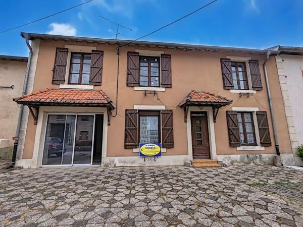 MAISON DE VILLAGE - BEAUX VOLUMES Lamorville MAISON DE VILLAGE - BEAUX VOLUMES Lamorville