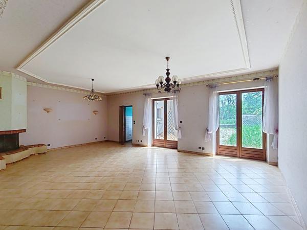 MAISON DE VILLAGE - BEAUX VOLUMES Lamorville MAISON DE VILLAGE - BEAUX VOLUMES Lamorville