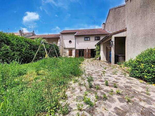 MAISON DE VILLAGE - BEAUX VOLUMES Lamorville MAISON DE VILLAGE - BEAUX VOLUMES Lamorville
