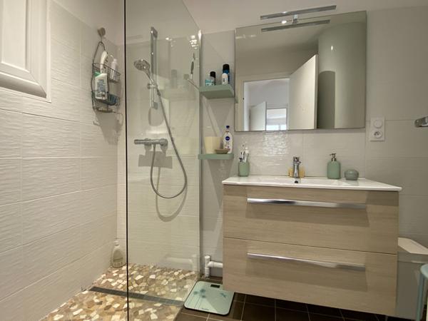 ROYAN CENTRE - T3 rénové avec jardin et garage Royan