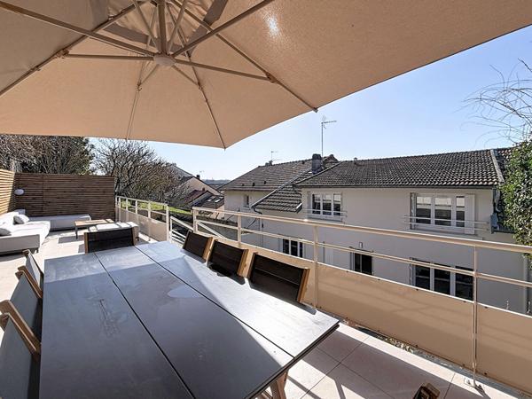 Quartier Saint-Jean, Maison de ville spacieuse entièrement rénovée à vendre à Limoges - 4 chambres, 165 m² - garage double