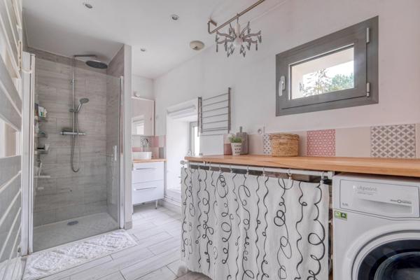 Christophe Michaudelle – CAPIFRANCE vous propose proche de Meaux : 6 pièces - DPE en C - 141 m² - 4 chambres (dont 2 suites parentales - 1 RDC) - 1 bureau - 3 pièces d'eau - terrasse - s