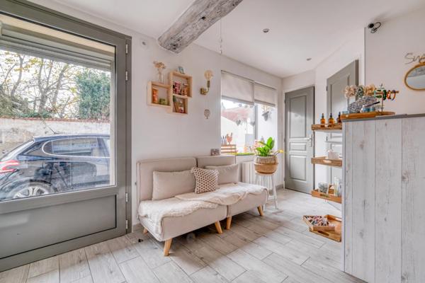 Christophe Michaudelle – CAPIFRANCE vous propose proche de Meaux : 6 pièces - DPE en C - 141 m² - 4 chambres (dont 2 suites parentales - 1 RDC) - 1 bureau - 3 pièces d'eau - terrasse - s