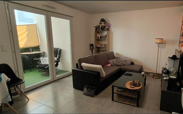 Appartement à vendre    2 pièces • 49 m2 Nîmes