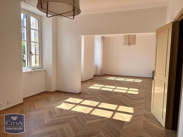 Appartement à louer 3 pièces 92m²