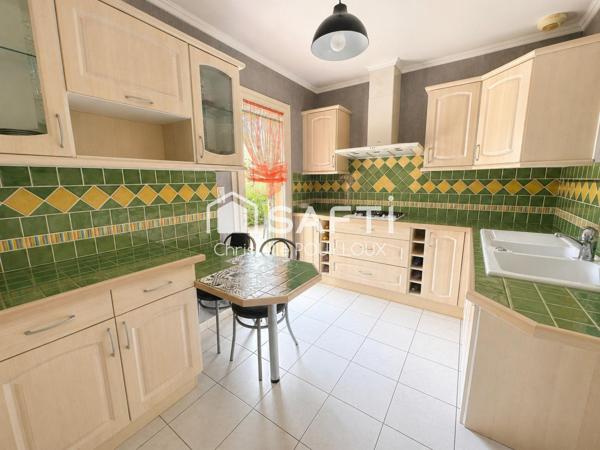 Pavillon de plain pied, 4 chambres, garage,jardin