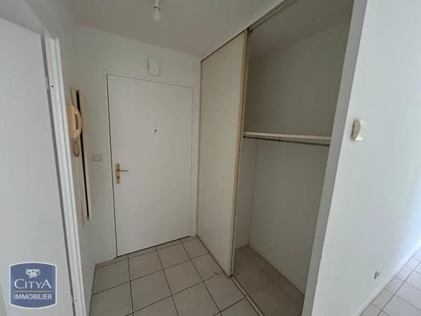 Appartement à louer 2 pièces 48.4m²