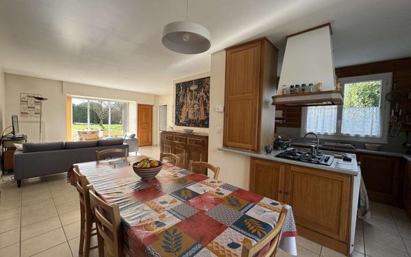 Maison à vendre    6 pièces • 150 m2 Chailly-en-Bière