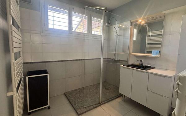 Maison à vendre    6 pièces • 150 m2 Chailly-en-Bière