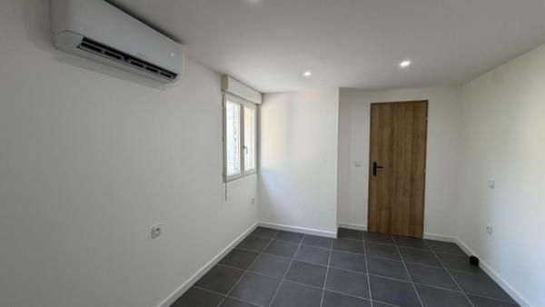 Ensemble immobilier : Maison de rapport et Terrain constructible avec division parcellaire réalisée - Potentiel locatif proche de 10% - LE PONTET