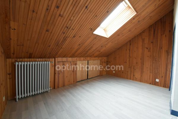 À vendre – Grand appartement triplex à rénover – 6 pièces – 137 m² – Pithiviers (45) + garage indépendant