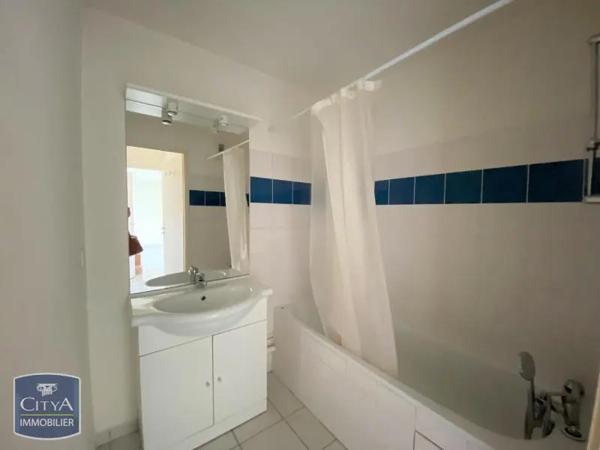 Appartement à louer 2 pièces 43.98m² Alençon (61000)