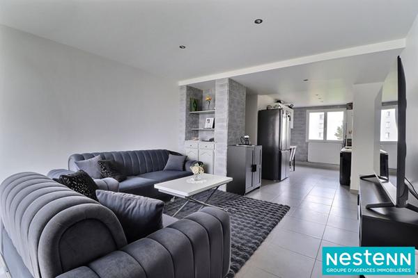 Appartement de type 3 de 61.60m² avec cave situé à Vaulx-en-Velin proche village