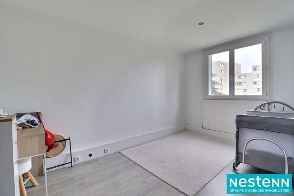 Appartement de type 3 de 61.60m² avec cave situé à Vaulx-en-Velin proche village