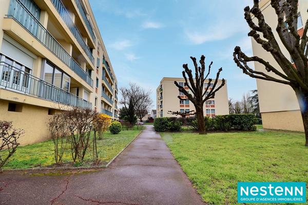 Appartement de type 3 de 61.60m² avec cave situé à Vaulx-en-Velin proche village