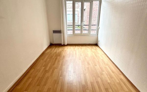 Maison à vendre    2 pièces • 60 m2 Saint-Quentin