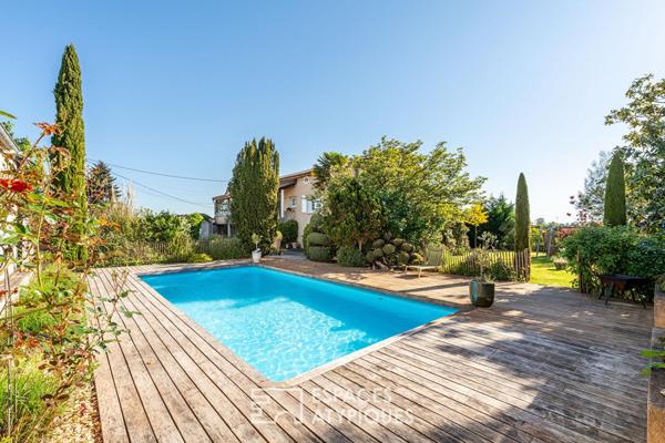 Bâtisse d’exception avec piscine