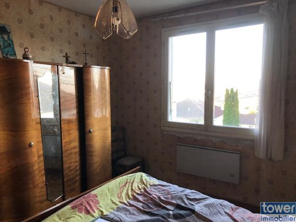 Maison
                                                                                                                                                                                                                                                                                                                        5 pièce(s)                                                                                                                                                                                                          2 chambre(s)                                                                                                                                                                                                          100  m²