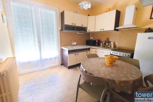 Maison
                                                                                                                                                                                                                                                                                                                        4 pièce(s)                                                                                                                                                                                                          3 chambre(s)                                                                                                                                                                                                          92  m²