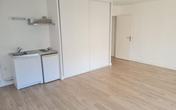Appartement à louer    1 pièce • 36 m2 Lys-lez-Lannoy