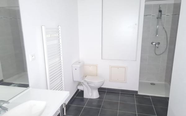 Appartement à louer    1 pièce • 36 m2 Lys-lez-Lannoy