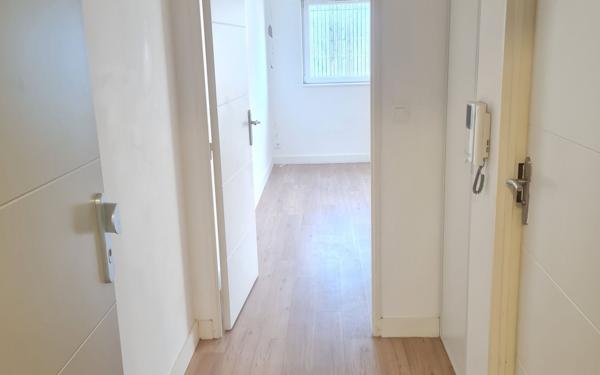 Appartement à louer    1 pièce • 36 m2 Lys-lez-Lannoy