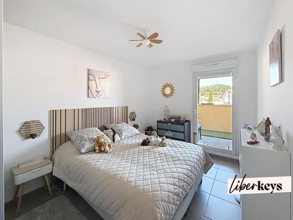 APPARTEMENT T3 AVEC DOUBLE TERRASSE + PARKING