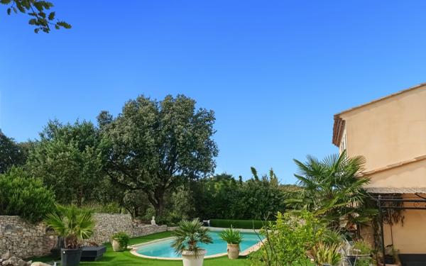 Maison à vendre    5 pièces • 137,67 m2 Lussan