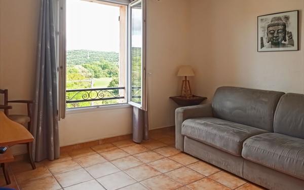 Maison à vendre    5 pièces • 137,67 m2 Lussan