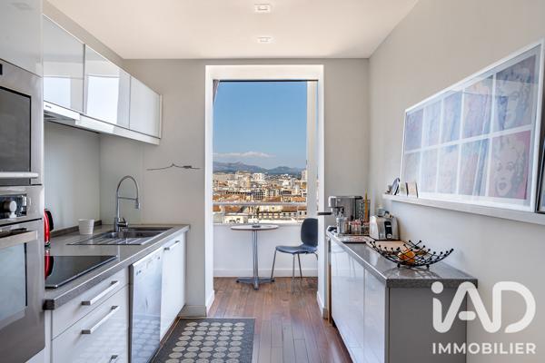 Appartement à vendre 4 pièces 96 m² Marseille 6
