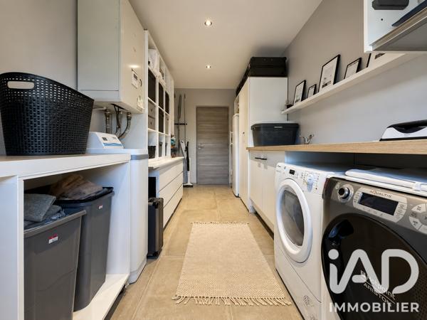 Maison à vendre 7 pièces 234 m² Arles